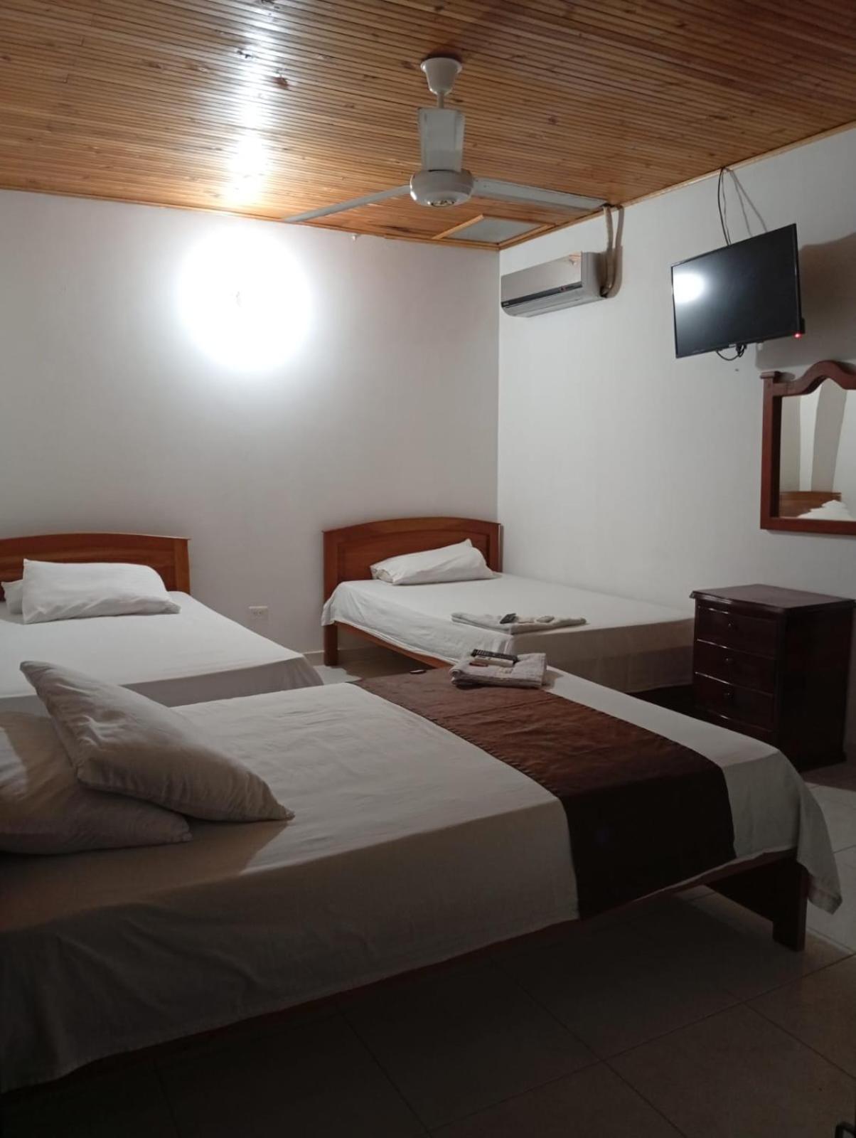Hotel Kerana Moon Puerto Boyaca Luaran gambar